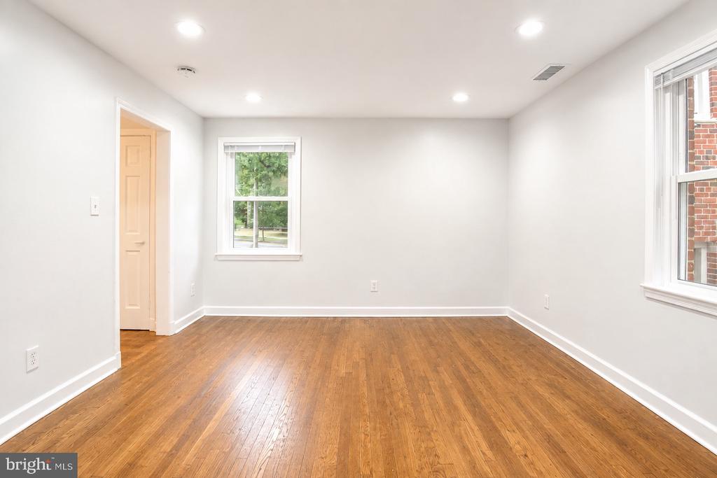 3927 PENNSYLVANIA AVENUE SE Unit: 101
