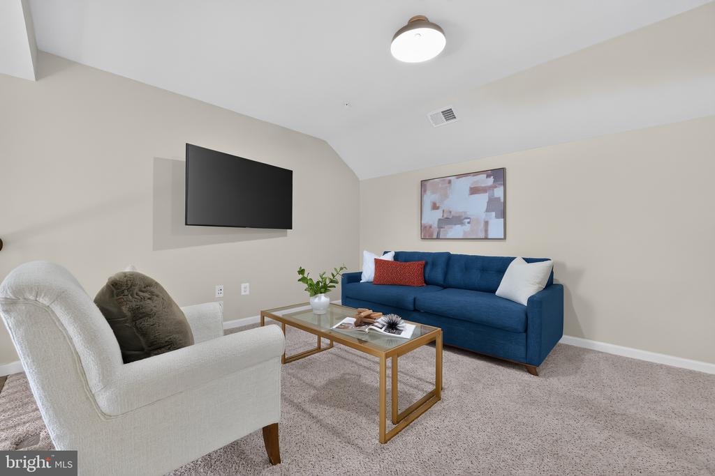 3707 COMMODORE JOSHUA BARNEY DRIVE NE