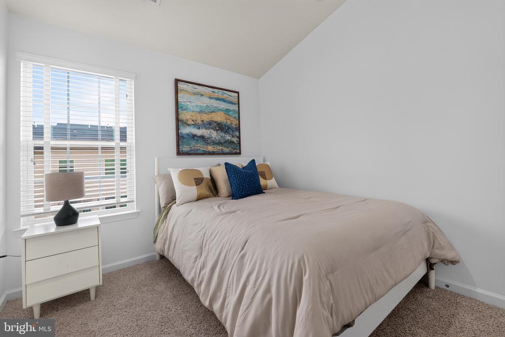 3707 COMMODORE JOSHUA BARNEY DRIVE NE