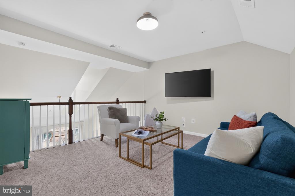 3707 COMMODORE JOSHUA BARNEY DRIVE NE