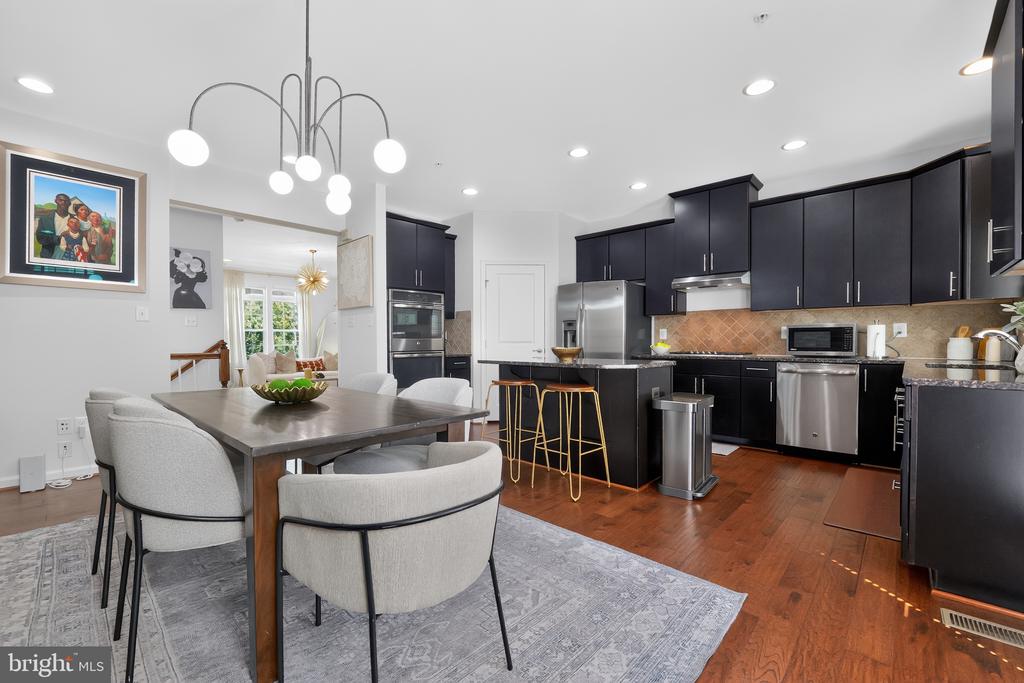 3707 COMMODORE JOSHUA BARNEY DRIVE NE