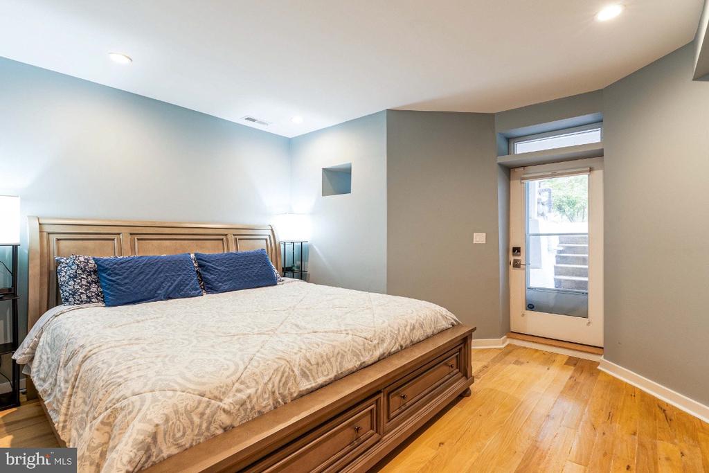 731 FAIRMONT STREET NW Unit: 1