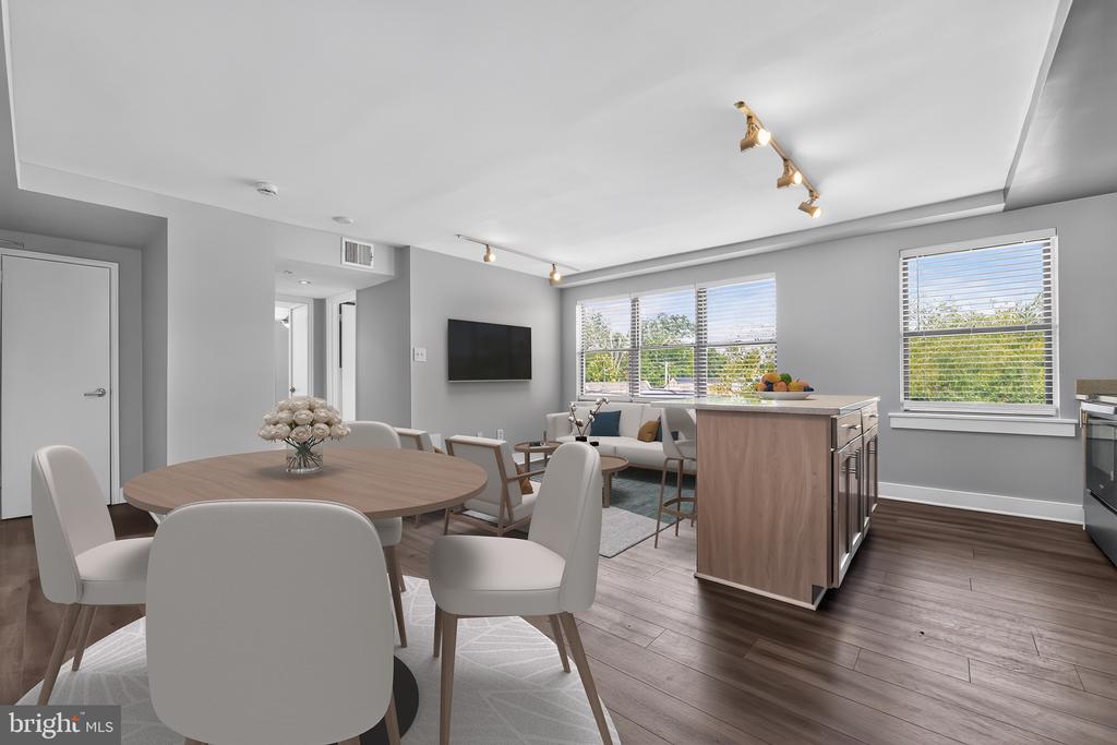 210 OAKWOOD STREET SE Unit: 318