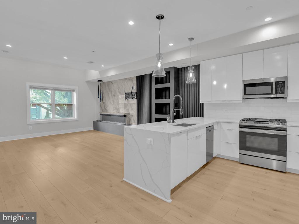 1722 WEST VIRGINIA AVENUE NE Unit: 3