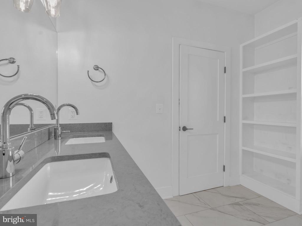 1722 WEST VIRGINIA AVENUE NE Unit: 3