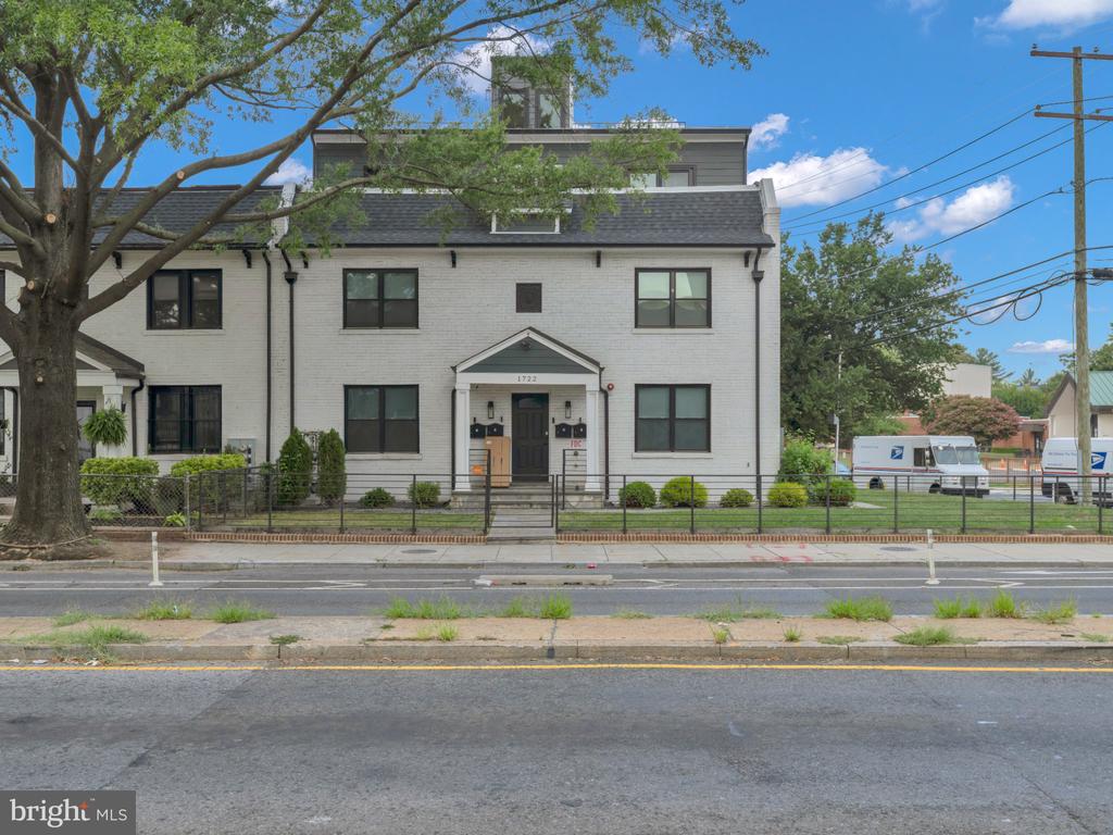 1722 WEST VIRGINIA AVENUE NE Unit: 3