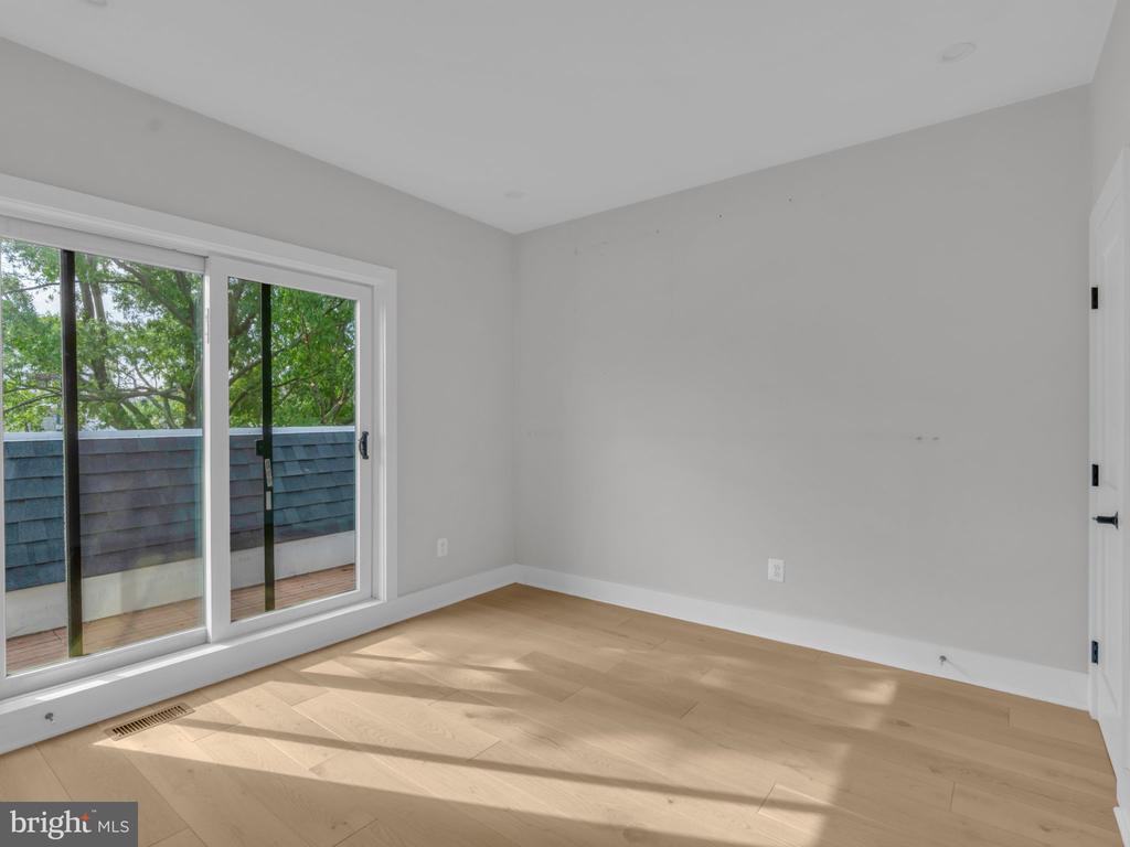 1722 WEST VIRGINIA AVENUE NE Unit: 3