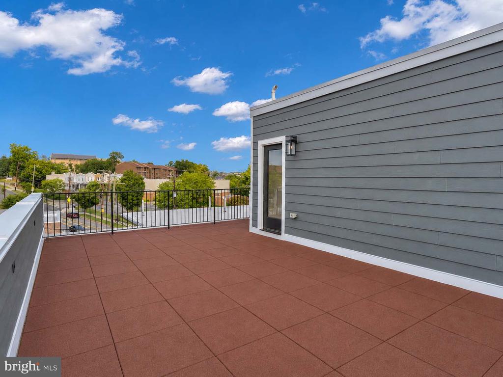 1722 WEST VIRGINIA AVENUE NE Unit: 3