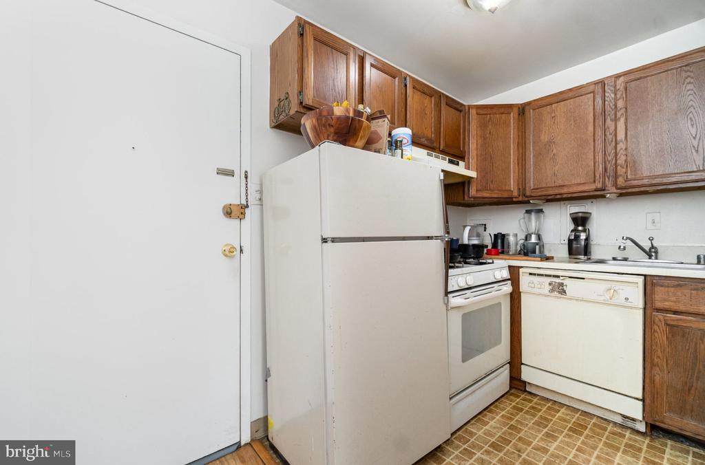 922 24TH STREET NW Unit: 313