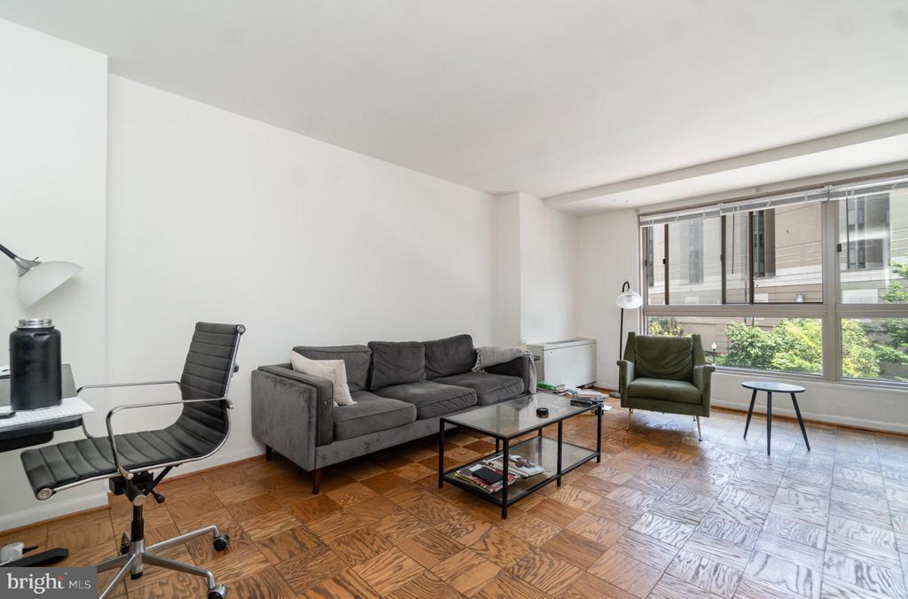 922 24TH STREET NW Unit: 313