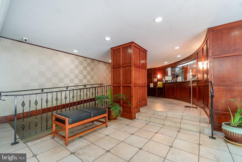 922 24TH STREET NW Unit: 313