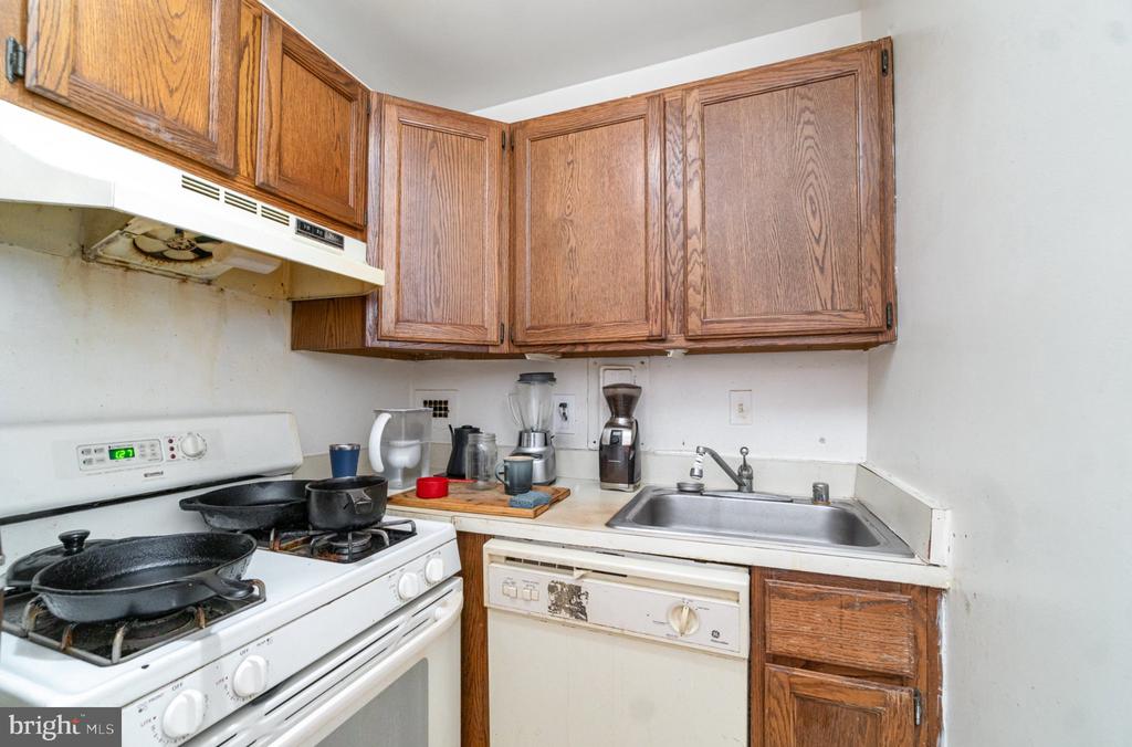 922 24TH STREET NW Unit: 313