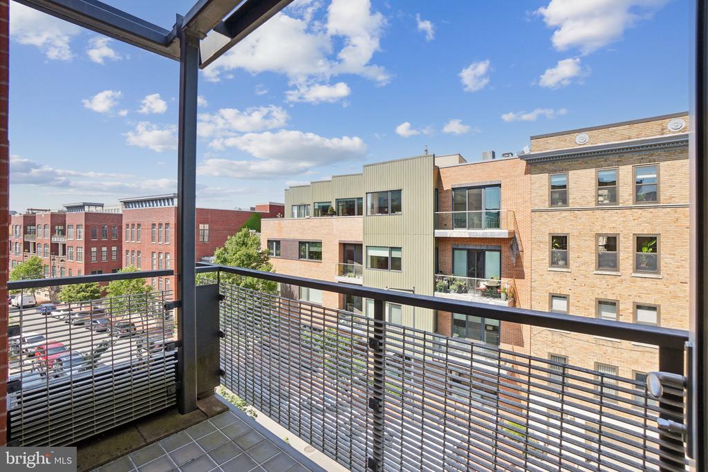2351 CHAMPLAIN STREET NW Unit: P4