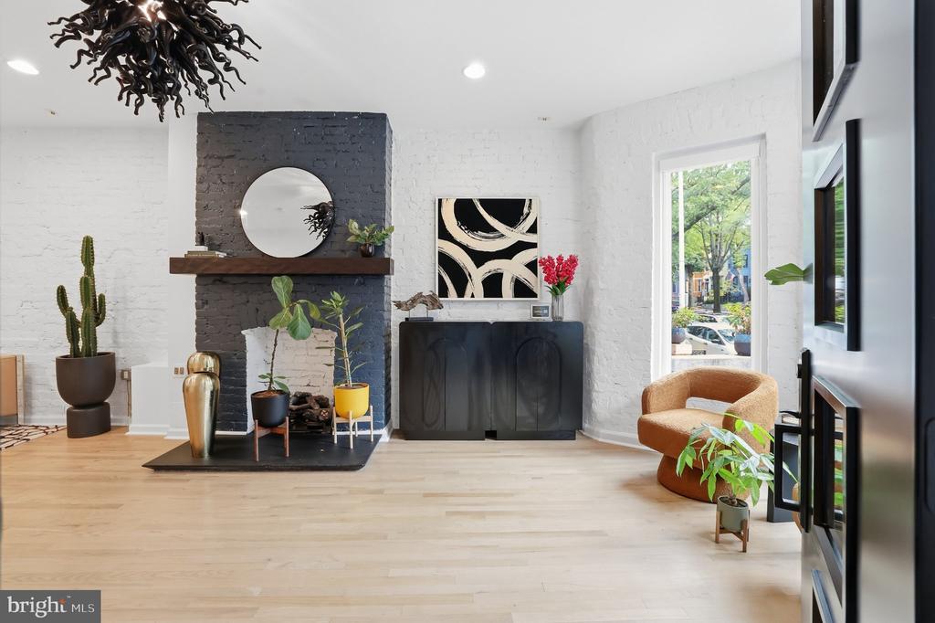 55 RHODE ISLAND AVENUE NW Unit: 1