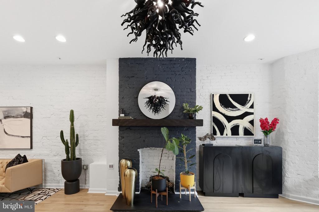 55 RHODE ISLAND AVENUE NW Unit: 1