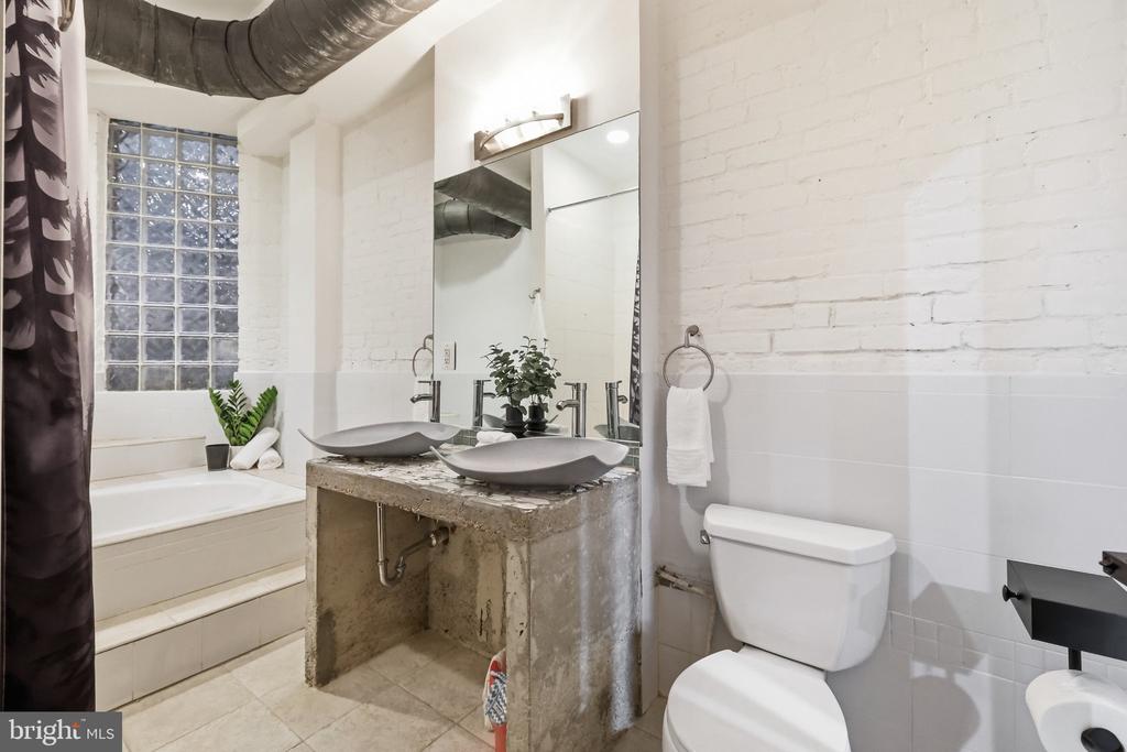 55 RHODE ISLAND AVENUE NW Unit: 1
