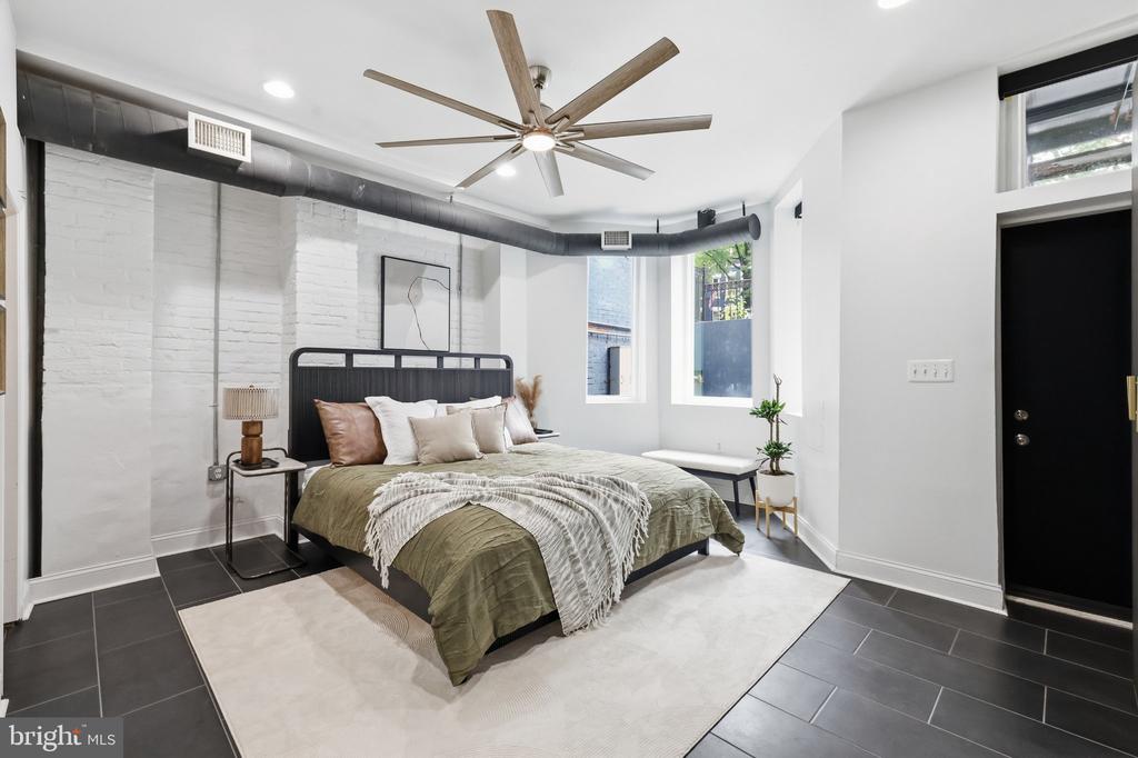 55 RHODE ISLAND AVENUE NW Unit: 1