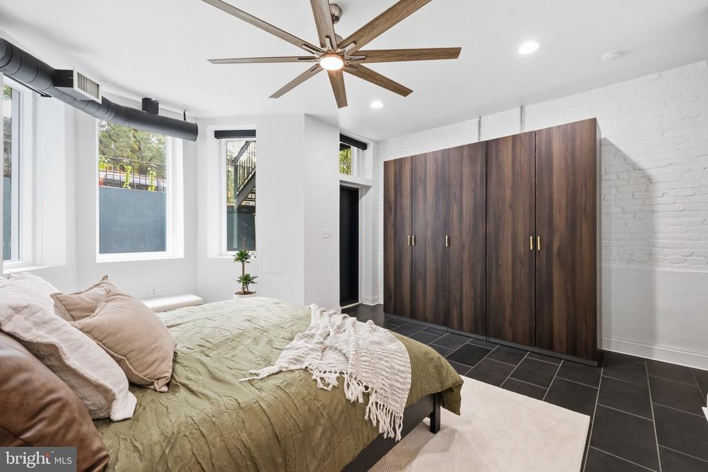 55 RHODE ISLAND AVENUE NW Unit: 1