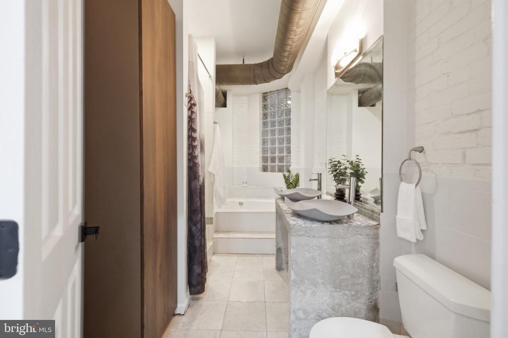 55 RHODE ISLAND AVENUE NW Unit: 1