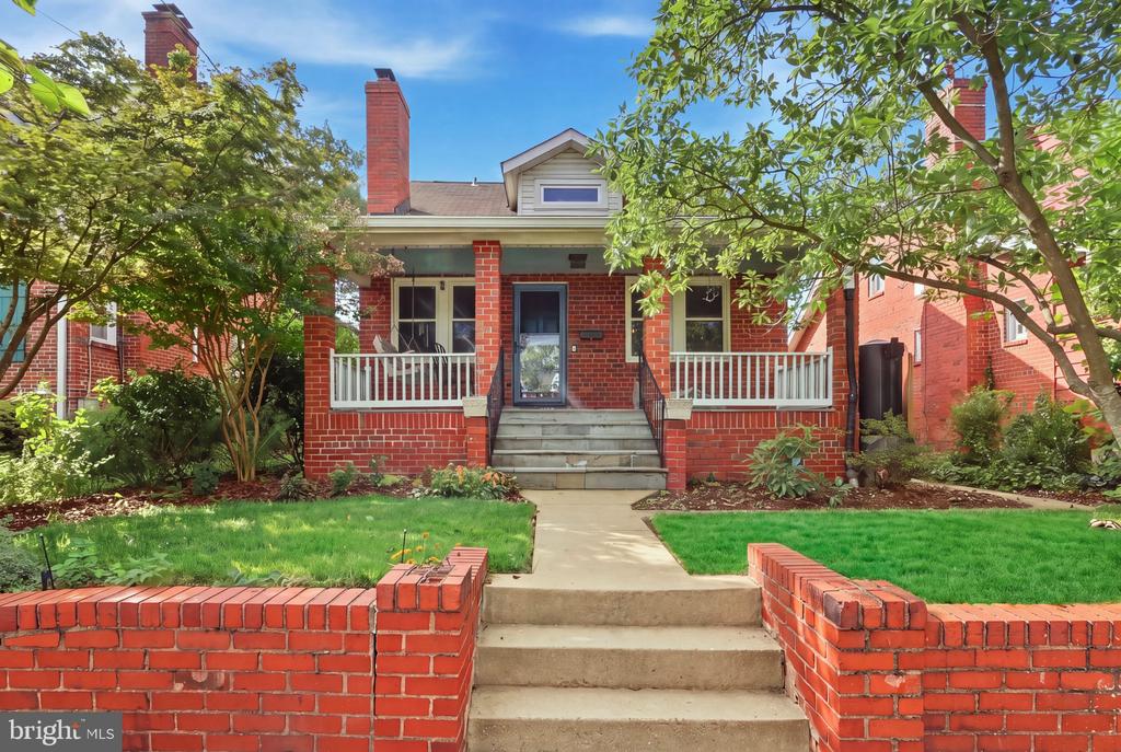 15 JEFFERSON STREET NE