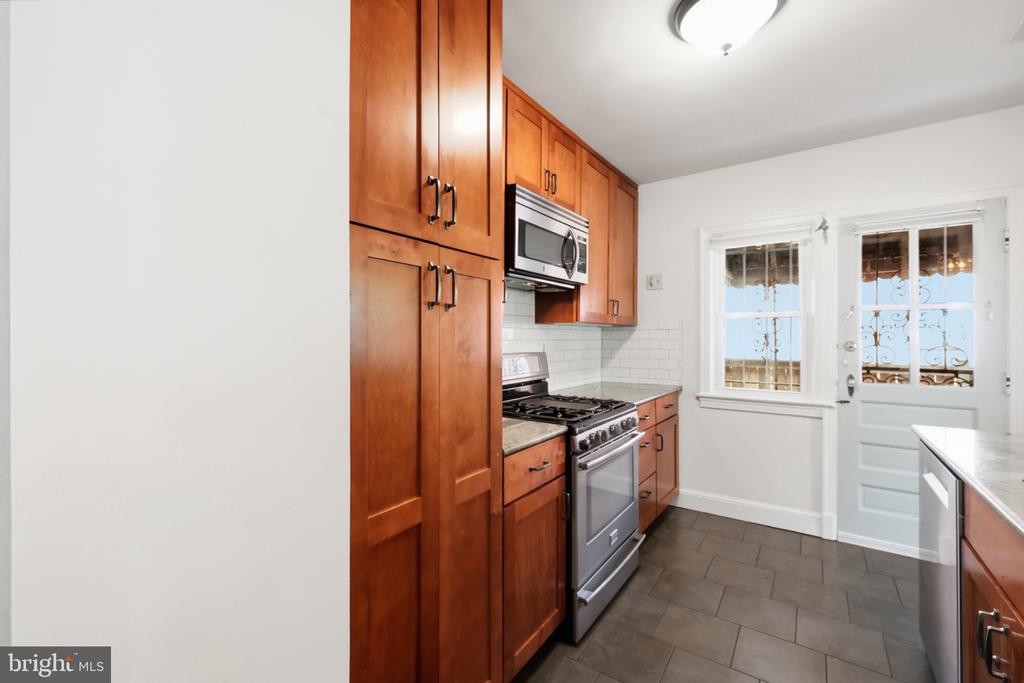 15 JEFFERSON STREET NE