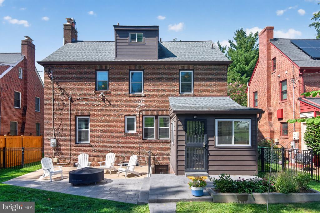 7729 16TH NW