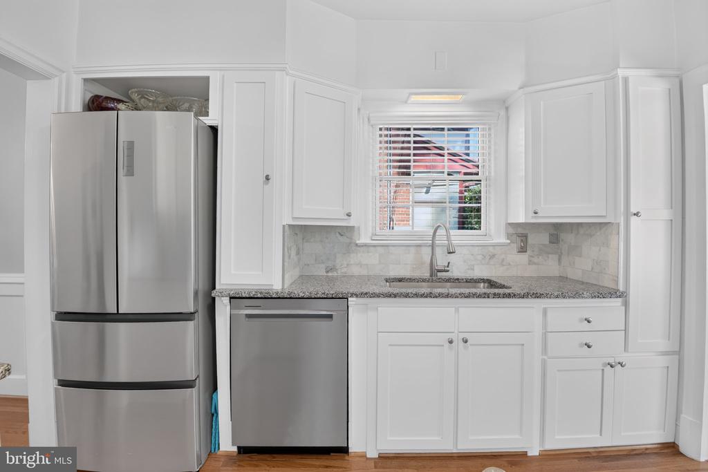 7729 16TH NW