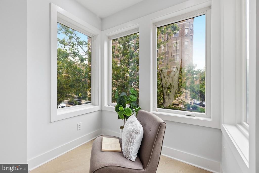 1650 COLUMBIA ROAD NW Unit: 301