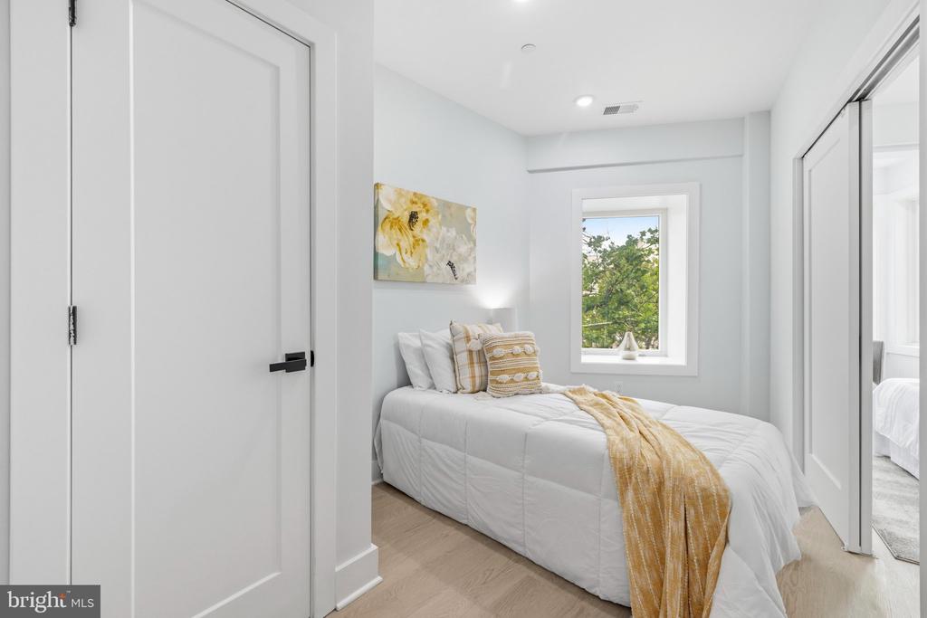 1650 COLUMBIA ROAD NW Unit: 301