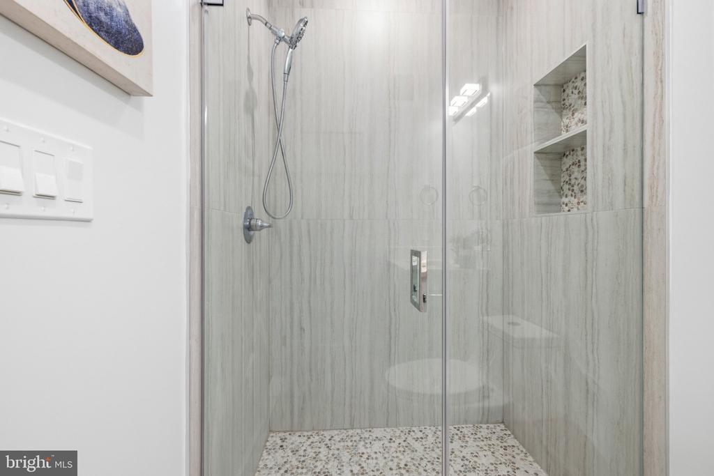 1650 COLUMBIA ROAD NW Unit: 301