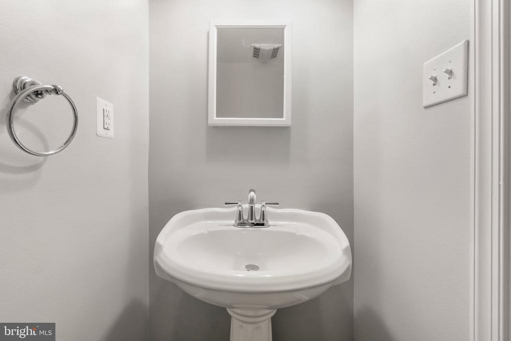 3537 NEW HAMPSHIRE AVENUE NW Unit: BASEMENT