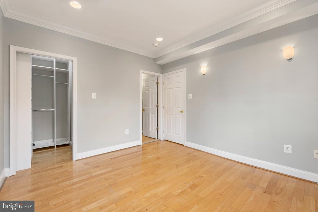 3537 NEW HAMPSHIRE AVENUE NW Unit: BASEMENT