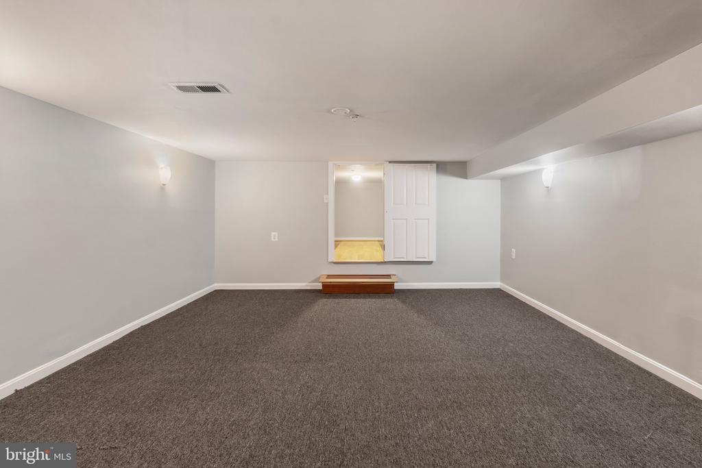 3537 NEW HAMPSHIRE AVENUE NW Unit: BASEMENT