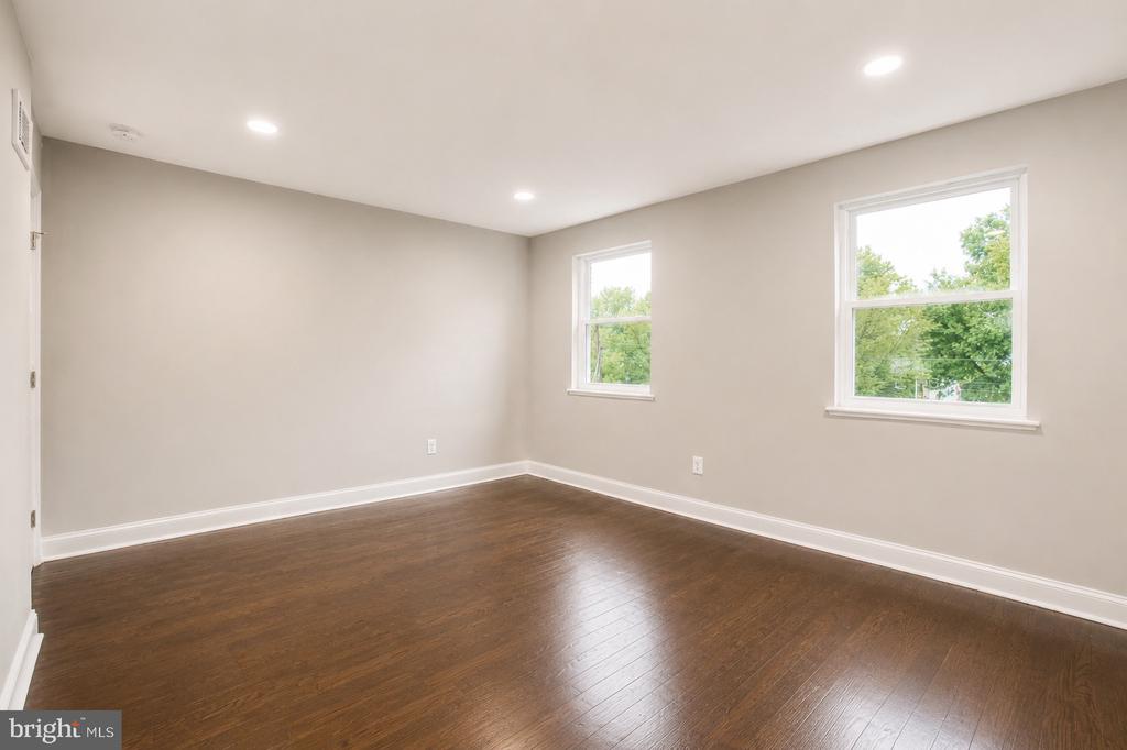 4609 E EAST CAPITOL STREET SE