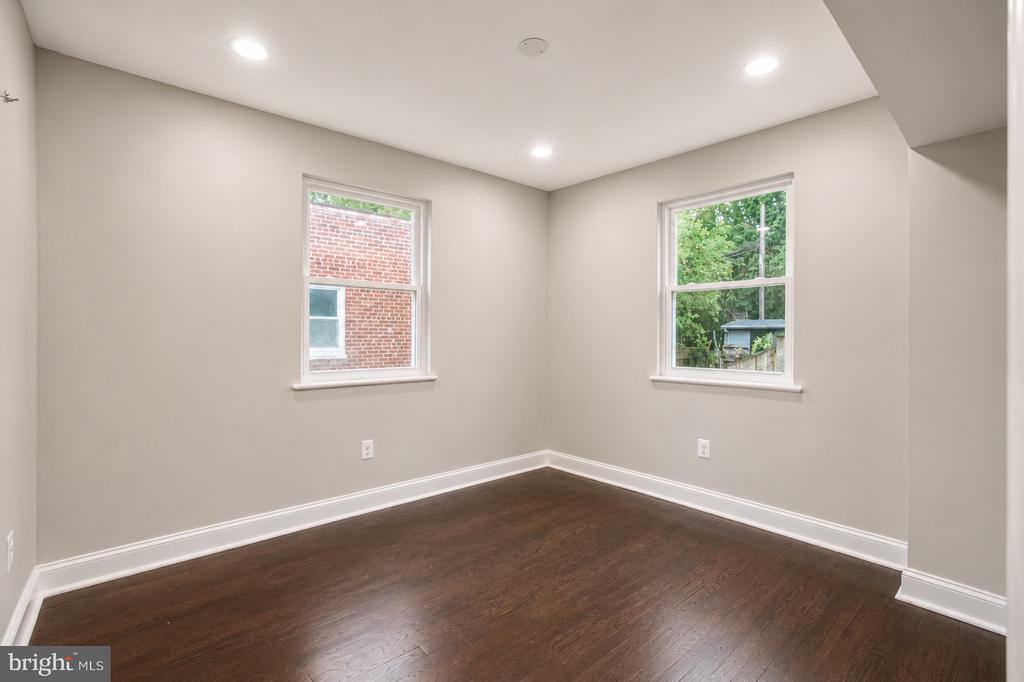 4609 E EAST CAPITOL STREET SE