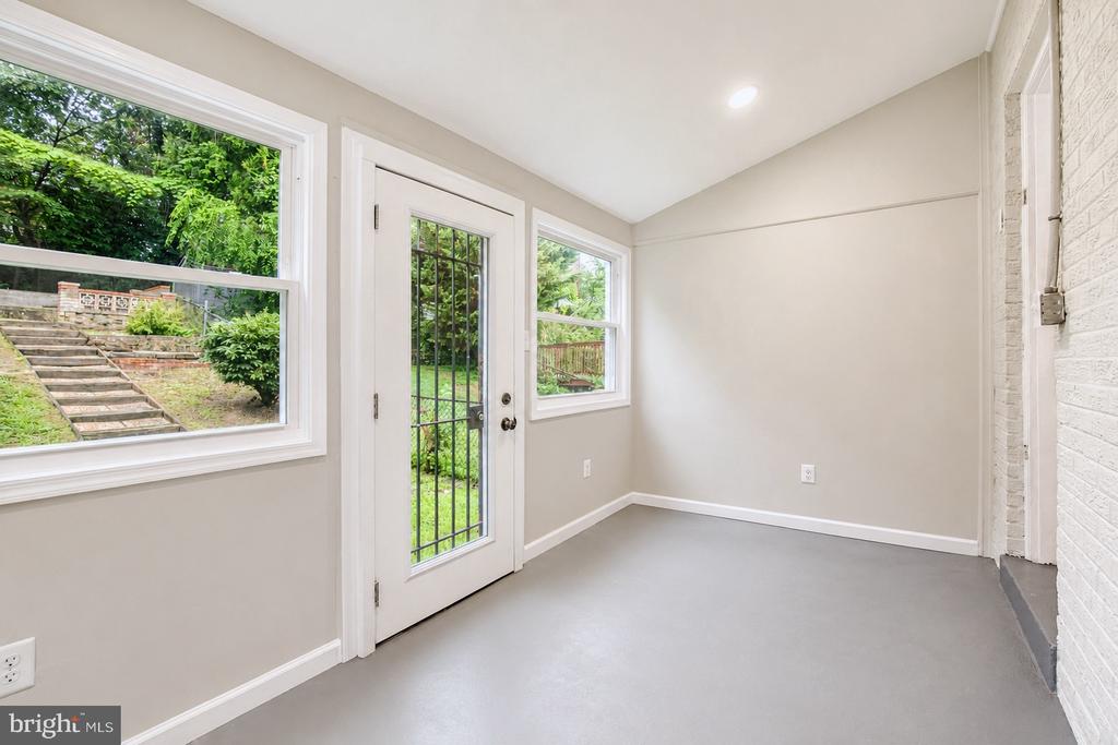 4609 E EAST CAPITOL STREET SE