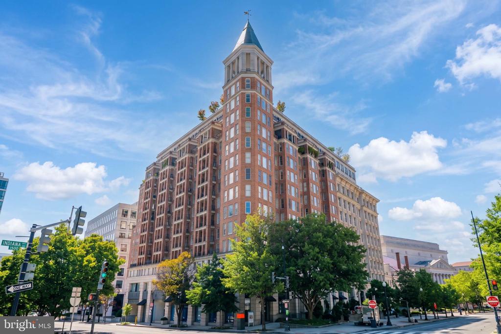 601 PENNSYLVANIA AVENUE NW Unit: 504