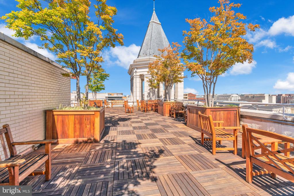601 PENNSYLVANIA AVENUE NW Unit: 504