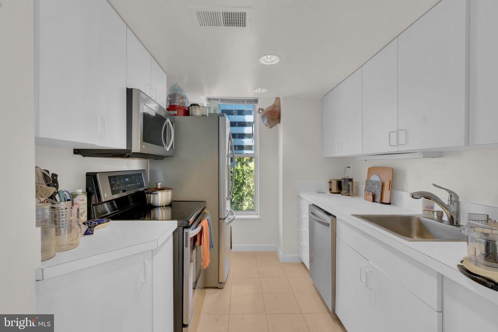 601 PENNSYLVANIA AVENUE NW Unit: 504