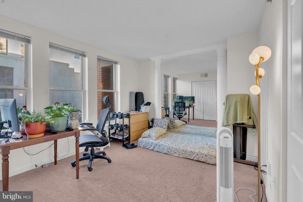 601 PENNSYLVANIA AVENUE NW Unit: 504