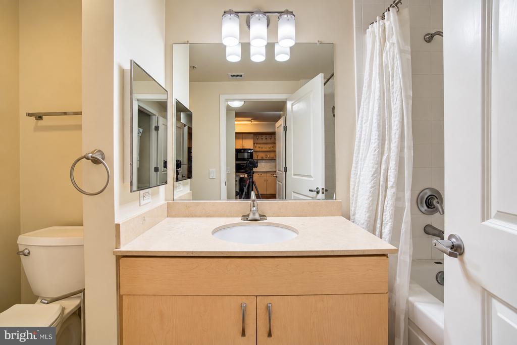 475 K STREET NW Unit: 429
