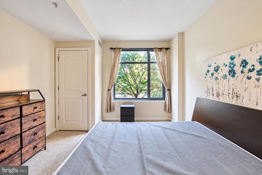 475 K STREET NW Unit: 429