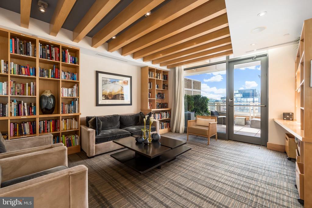 475 K STREET NW Unit: 429