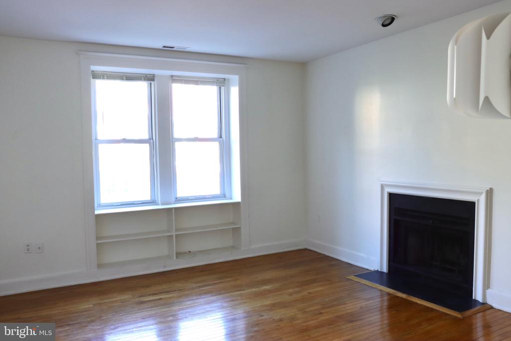 1916 17TH STREET NW Unit: 208