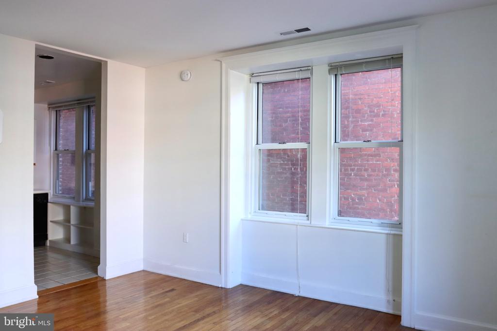 1916 17TH STREET NW Unit: 208