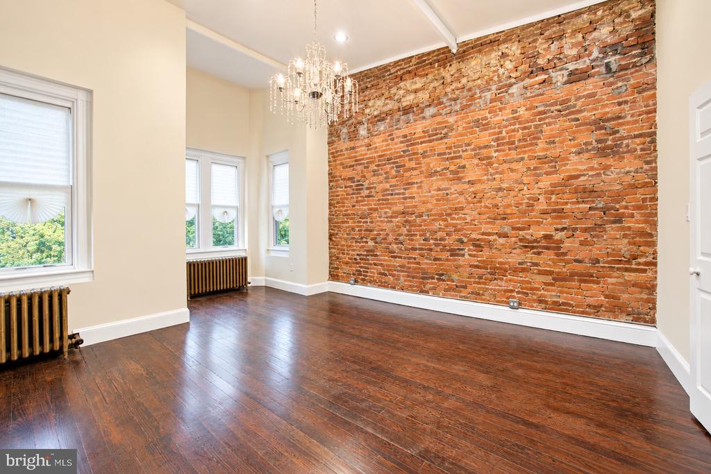 635 K STREET NE