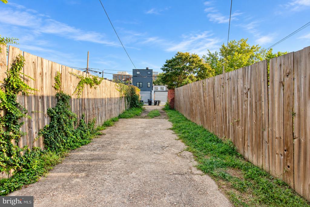 635 K STREET NE