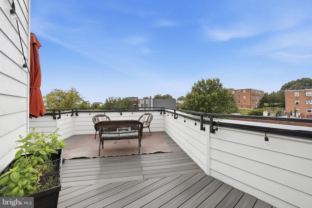 2001 I STREET NE Unit: 10