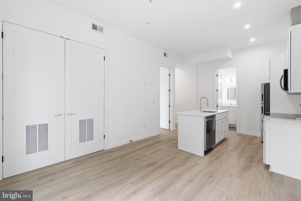 710 KENNEDY STREET NW Unit: 10