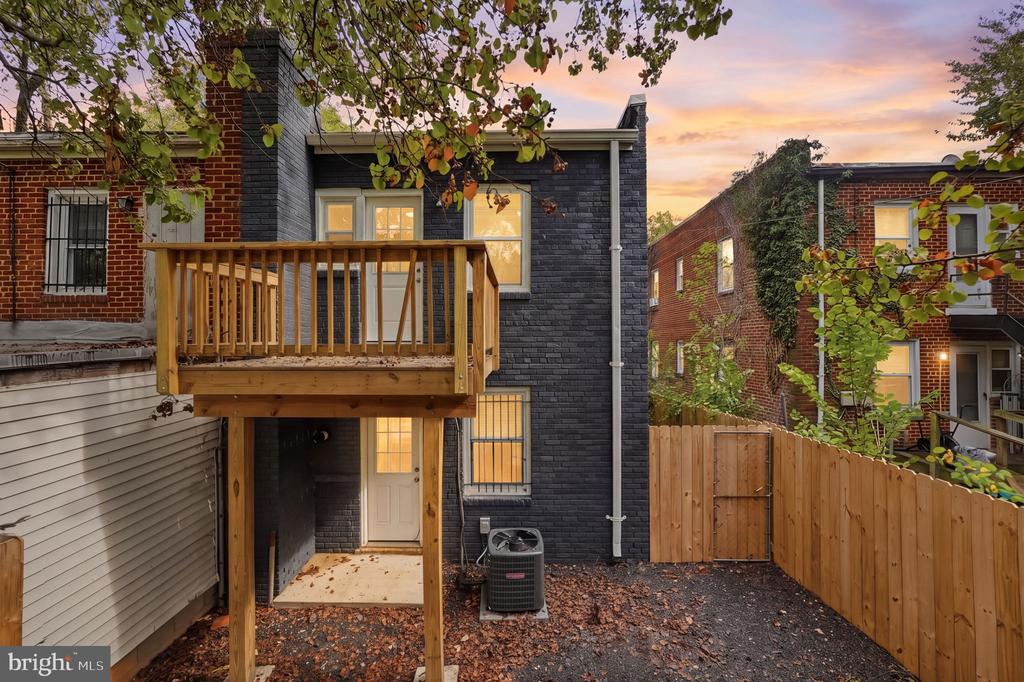 5027 BENNING ROAD SE